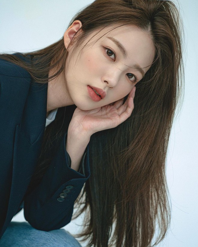 Nữ diễn vi&ecirc;n t&acirc;n binh g&acirc;y b&atilde;o MXH: L&acirc;u lắm mới c&oacute; nhan sắc xuất ch&uacute;ng na n&aacute; Park Min Young, c&ograve;n su&yacute;t l&agrave; hậu duệ của SNSD? - Ảnh 6.