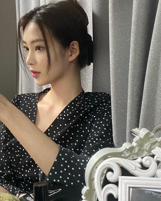 Nữ diễn vi&ecirc;n t&acirc;n binh g&acirc;y b&atilde;o MXH: L&acirc;u lắm mới c&oacute; nhan sắc xuất ch&uacute;ng na n&aacute; Park Min Young, c&ograve;n su&yacute;t l&agrave; hậu duệ của SNSD? - Ảnh 8.