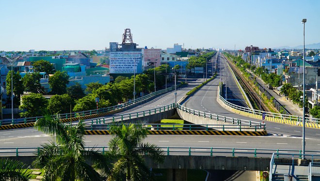 Diễn biến dịch ngày 16/8: TP.HCM tiếp tục thực hiện Chỉ thị 16 đến 15/9; Hà Nội dự kiến lấy mẫu 100% dân số tại các khu vực dịch có diễn biến phức tạp - Ảnh 2.