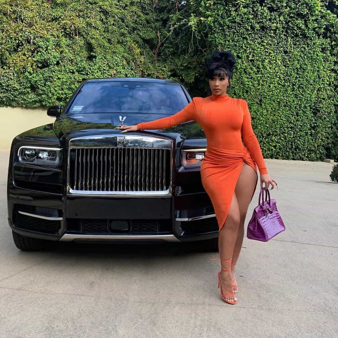 Cardi B mua cả bộ sưu tập siêu xe 29 tỷ toàn Lamborghini RollsRoyce chỉ  để sống ảo rồi vứt xó vì chưa có bằng lái