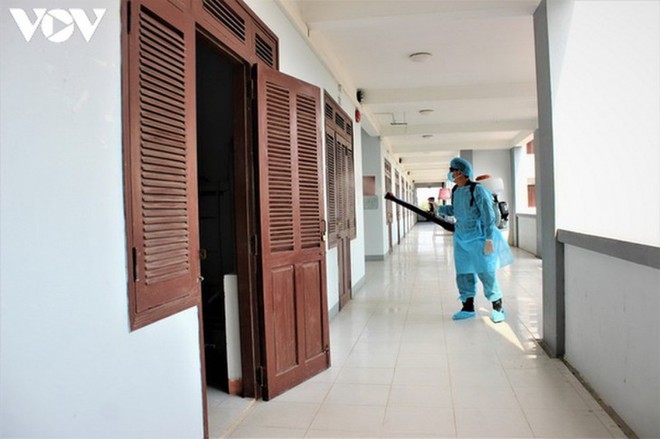 Diễn biến dịch ngày 18/8: Hà Nội thêm 5 ca dương tính, đều ở khu cách ly; 5 điểm TP.HCM cần làm để chống dịch Covid-19 - Ảnh 1.