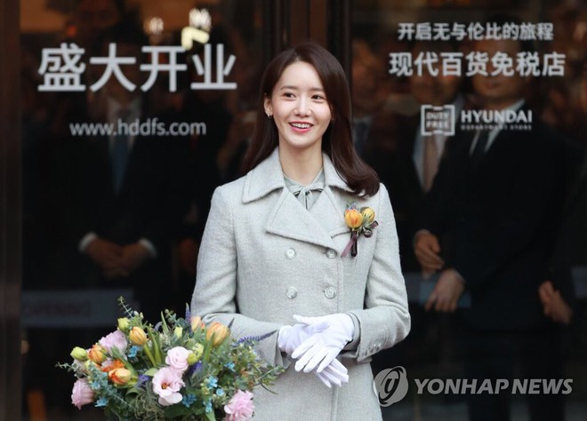 Xỉu ngang combo visual Yoona - Jung Hae In ở sự kiện cao cấp: Nữ thần SNSD như tiểu thư tài phiệt, tình tứ bất ngờ với tài tử cực phẩm - Ảnh 6.