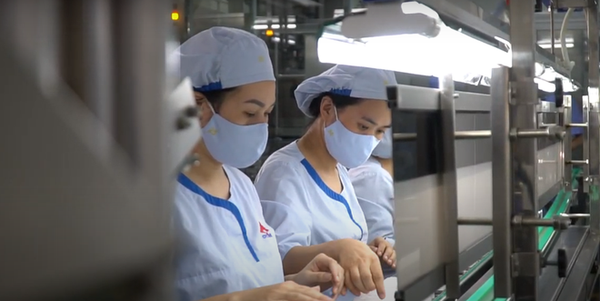 Đột nhập nhà máy duy nhất sản xuất dung môi vaccine Pfizer tại Việt Nam - Ảnh 4.