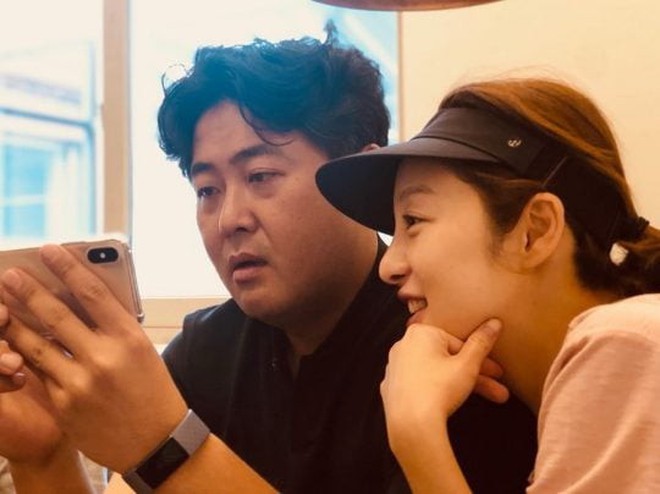 Top 1 Naver: Mỹ nhân "Thư Ký Kim" ký đơn đăng ký kết hôn, cưới em trai Ha Jung Woo sau 8 năm hẹn hò? - Ảnh 4. Top 1 Naver: Mỹ nhân "Thư Ký Kim" ký đơn đăng ký kết hôn, cưới em trai Ha Jung Woo sau 8 năm hẹn hò? - Ảnh 4.