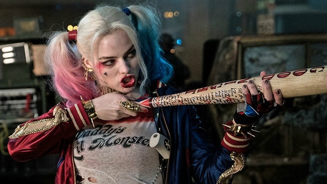 Tôn Lệ bất ngờ hóa điên nữ Harley Quinn xinh như gái đôi mươi, khoe eo trắng nõn nuột nà thiếu điều ăn đứt bản gốc - Ảnh 6.