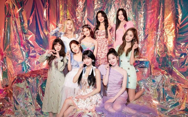 Chuyên gia chấm điểm album girlgroup Gen 3: Netizen không phục vì BLACKPINK đội sổ, TWICE hay Red Velvet là nữ vương? - Ảnh 1.