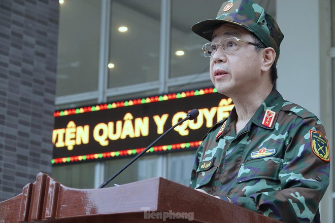 Hơn 1.000 chiến binh qu&acirc;n y tiếp tục l&ecirc;n đường v&igrave; miền Nam ruột thịt - Ảnh 1.