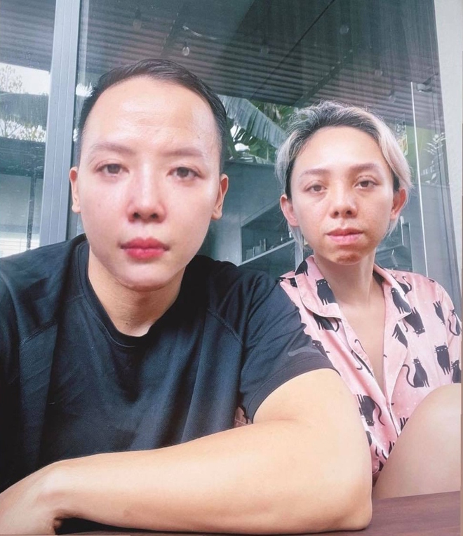 T&oacute;c Ti&ecirc;n trổ t&agrave;i vợ đảm, tiết lộ Ho&agrave;ng Touliver chỉ l&agrave;m việc n&agrave;y m&agrave; gia đ&igrave;nh &ldquo;vui vẻ khum quạu&rdquo; suốt m&ugrave;a gi&atilde;n c&aacute;ch? - Ảnh 6.