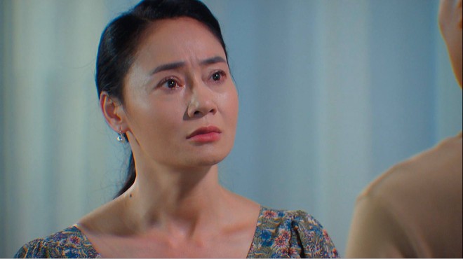 Lộ hậu trường b&agrave; Xu&acirc;n nhảy cầu tự tử, Nam liều m&igrave;nh cứu mạng mẹ chồng ở Hương Vị T&igrave;nh Th&acirc;n? - Ảnh 3.