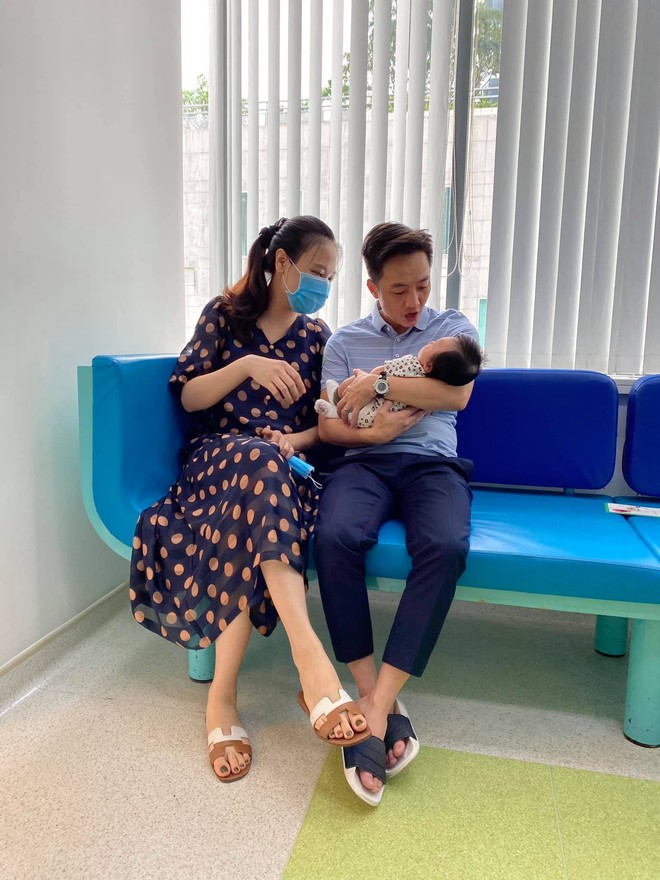 Trước đ&aacute;m cưới, Cường Đ&ocirc; La đưa Đ&agrave;m Thu Trang đi trốn tr&ecirc;n xế hộp chất lừ, m&agrave;n kho&aacute; m&ocirc;i giữa n&uacute;i nh&igrave;n hạnh ph&uacute;c xỉu - Ảnh 8.