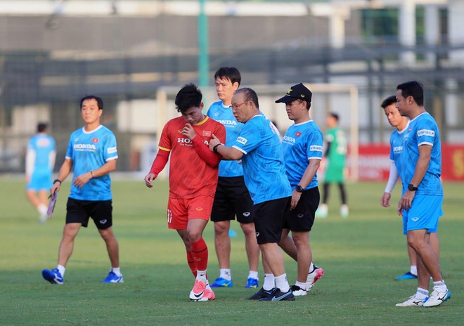 Tuyển Việt Nam đấu với U22 Việt Nam hôm nay: Tránh chấn thương được ưu tiên hàng đầu - Ảnh 1.