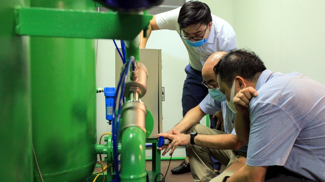 Việt Nam chế tạo thành công hệ thống tạo oxy và khí nén di động - Ảnh 1.