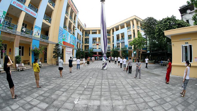 Diễn biến dịch ngày 28/8: Hà Nội phát hiện thêm 21 ca mắc COVID-19; Lại cho shipper giao hàng tại quận huyện vùng đỏ của TP.HCM - Ảnh 2.