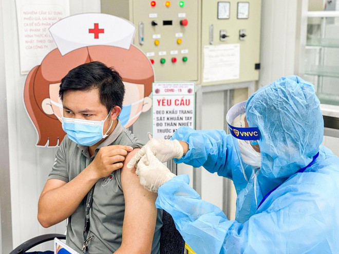 Doanh nghiệp nhập 15 triệu liều vắc xin Pfizer: Sự thật đến đ&acirc;u? - Ảnh 1.