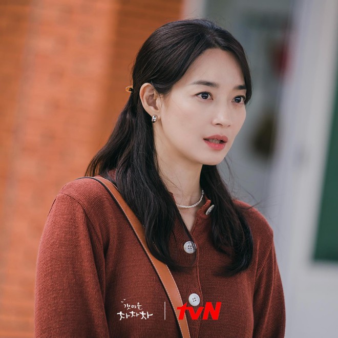 Knet chê tơi tả diễn xuất của Kim Seon Ho - Shin Min Ah, netizen Việt đáp trả cực gắt diễn vậy còn đòi gì nữa? - Ảnh 1.