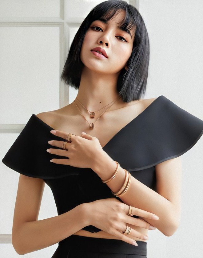 Karik xả h&igrave;nh check-in tại H&agrave;n thế n&agrave;o lại l&agrave;m lộ Lisa (BLACKPINK), bị netizen t&oacute;m vội thừa nhận 1 điều? - Ảnh 6.