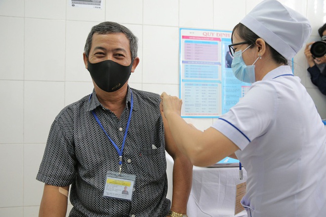 Vắc-xin Nanocovax c&oacute; kết quả thử nghiệm khả quan, Bộ Y tế chuẩn bị họp thẩm định - Ảnh 1.