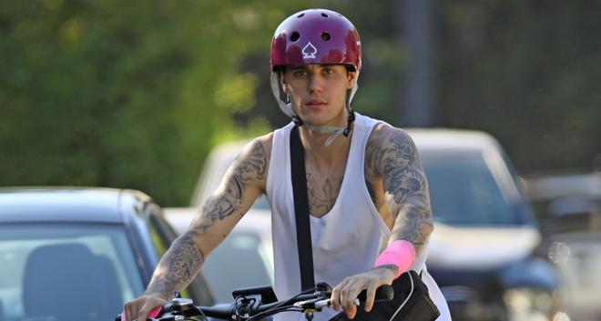 Justin Bieber h&eacute; lộ l&yacute; do xuống sắc kh&ocirc;ng phanh gần đ&acirc;y: Mắc bệnh hiếm gặp ảnh hưởng đến n&atilde;o! - Ảnh 6.