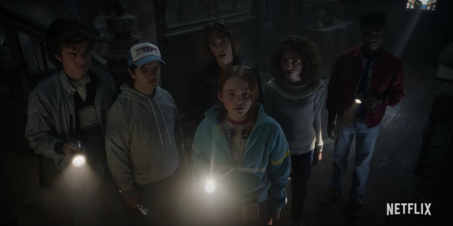 Đập hộp teaser nóng của Stranger Things 4: Eleven bị bắt đi tra tấn, bóng hồng xinh đẹp mới chính thức được debut? - Ảnh 4.