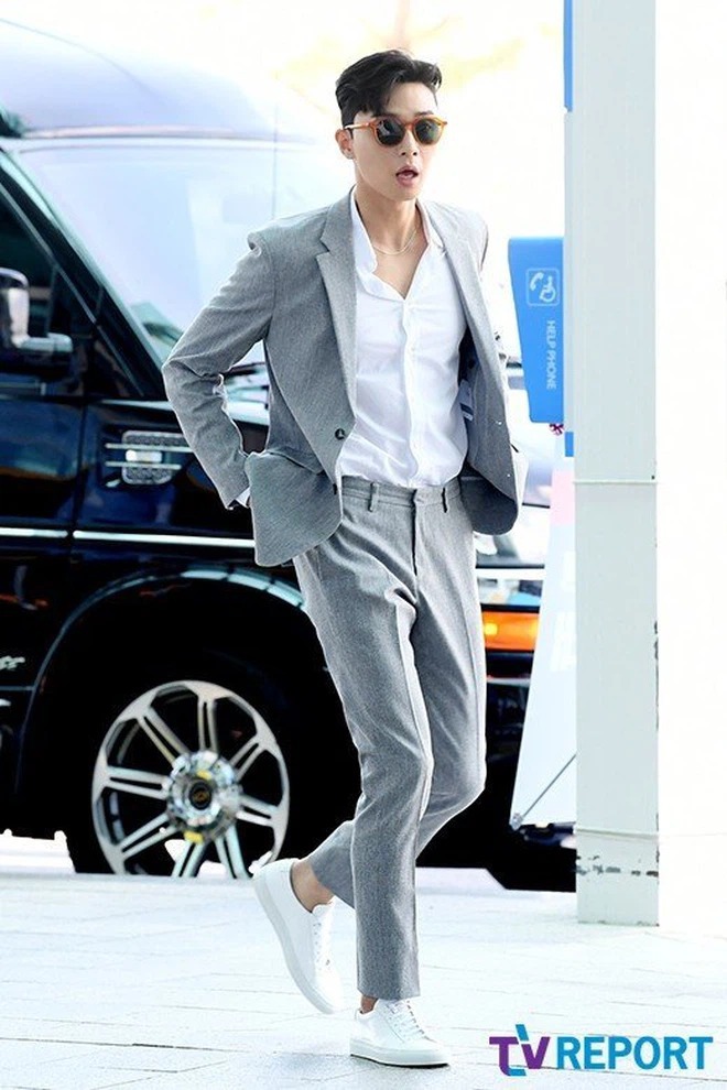 Gần 3 triệu người phát cuồng vì ảnh Park Seo Joon... ngồi ghế, tất cả chỉ dán mắt vào 1 bộ phận này của tài tử Captain Marvel - Ảnh 7. Gần 3 triệu người phát cuồng vì ảnh Park Seo Joon... ngồi ghế, tất cả chỉ dán mắt vào 1 bộ phận này của tài tử Captain Marvel - Ảnh 7.