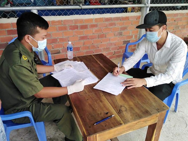 21 nam, nữ v&agrave;o rừng nhậu rồi &ldquo;khoe&rdquo; tr&ecirc;n Facebook, bị phạt 210 triệu đồng - Ảnh 2.