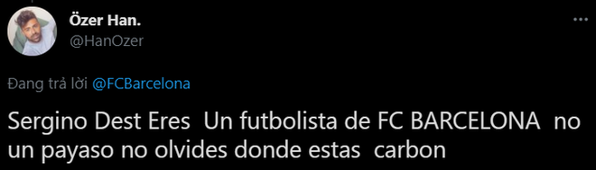 Sao trẻ Barca ăn mặc như trò hề tới dự lễ chia tay huyền thoại Messi, fan giận dữ đòi đuổi ngay khỏi đội - Ảnh 17.