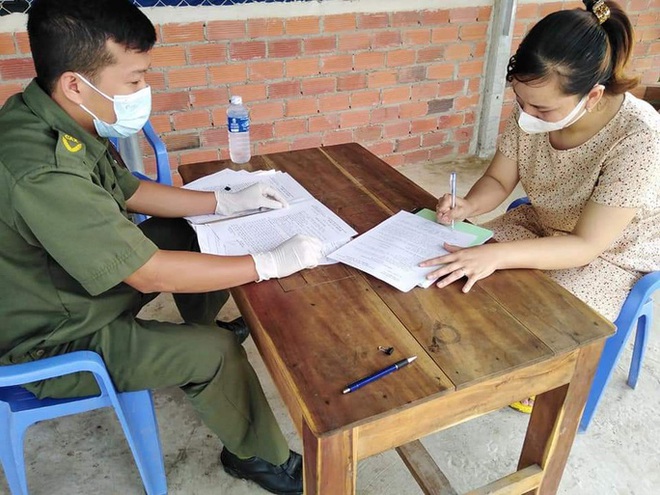21 nam, nữ v&agrave;o rừng nhậu rồi &ldquo;khoe&rdquo; tr&ecirc;n Facebook, bị phạt 210 triệu đồng - Ảnh 3.
