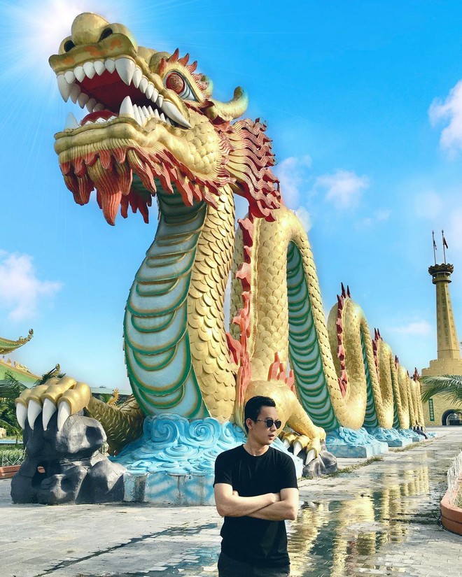 Who said Binh Duong only has Dai Nam, the second hometown of a 50-year-old female streamer, and also owns countless "hot-honored" tourist attractions.  - Photo 2.