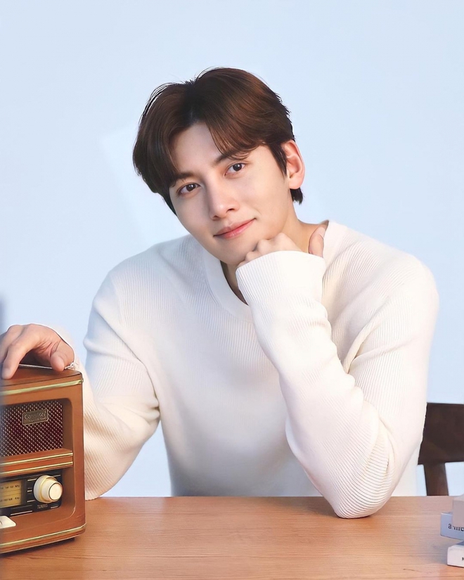 5 nam thần phim Hàn đụng đâu xịt đó: Ji Chang Wook toàn chọn sai kịch bản, Lee Dong Wook chết vai Goblin - Ảnh 1. 5 nam thần phim Hàn đụng đâu xịt đó: Ji Chang Wook toàn chọn sai kịch bản, Lee Dong Wook chết vai Goblin - Ảnh 1.