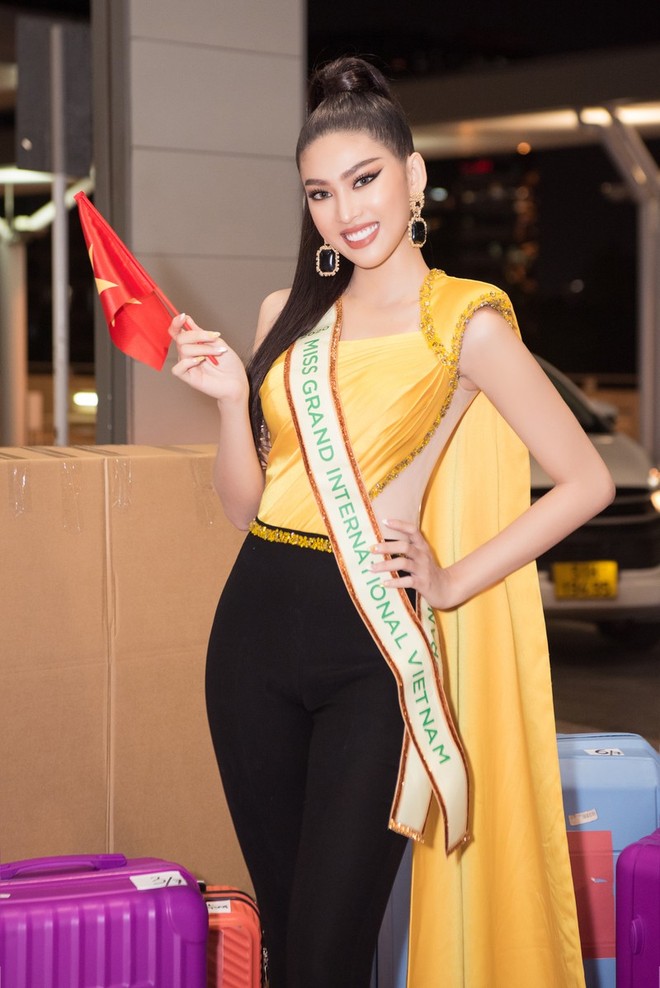 Khánh Vân và 1 Á hậu Vbiz bất ngờ lọt top ứng viên Hoa hậu đẹp nhất trong các Hoa hậu thế giới - Ảnh 6.