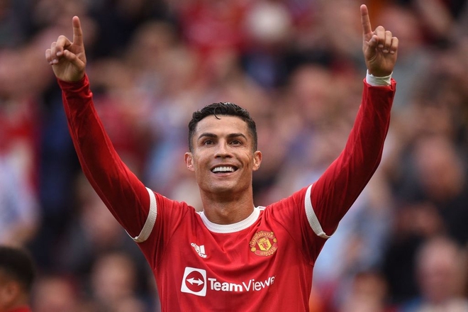 Ronaldo tỏa sáng rực rỡ trong ngày trở về, giúp Man United đè bẹp Newcastle để vươn lên ngôi đầu Ngoại hạng Anh - Ảnh 6.