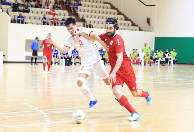 Phối hợp đá phạt ảo diệu, futsal Việt Nam chọc thủng lưới thành công ứng viên vô địch Brazil - Ảnh 23.