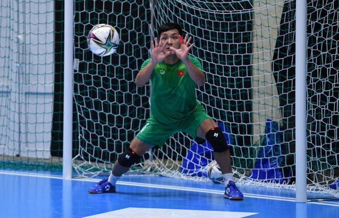 Phối hợp đá phạt ảo diệu, futsal Việt Nam chọc thủng lưới thành công ứng viên vô địch Brazil - Ảnh 13.