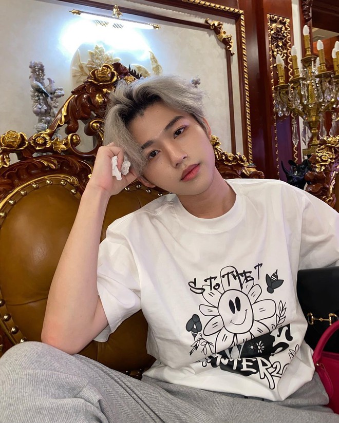 Trong khi thiên hạ thức đêm canh sale, đây là cách tiêu tiền của dàn rich kid Gen Z - Ảnh 26. Trong khi thiên hạ thức đêm canh sale, đây là cách tiêu tiền của dàn rich kid Gen Z - Ảnh 26.