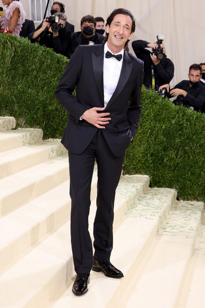 suit-1-16316333161451313249518.jpeg