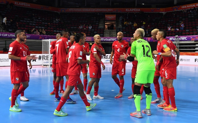 Tuyệt vời!! Đội tuyển futsal Việt Nam nghẹt thở vượt qua Panama tại World Cup, tiến gần tới tấm vé đi tiếp - Ảnh 24.