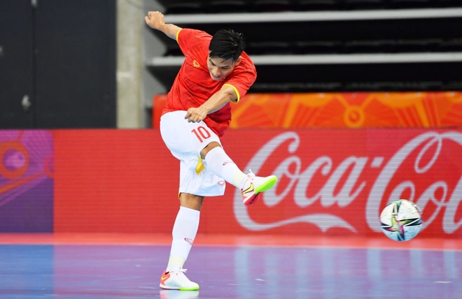 Tuyệt vời!! Đội tuyển futsal Việt Nam nghẹt thở vượt qua Panama tại World Cup, tiến gần tới tấm vé đi tiếp - Ảnh 17.