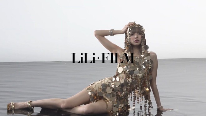 Từ ng&agrave;y debut h&ocirc;m n&agrave;o cũng c&oacute; lịch tr&igrave;nh m&agrave; fan Lisa vẫn than phiền, y&ecirc;u cầu YG tăng cường hoạt động quảng b&aacute;? - Ảnh 9.