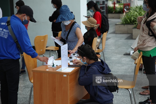 ĐỘC QUYỀN: Thuỷ Tiên và Công Vinh chính thức làm thủ tục, hàng loạt tài liệu sao kê đã lộ diện - Ảnh 23. ĐỘC QUYỀN: Thuỷ Tiên và Công Vinh chính thức làm thủ tục, hàng loạt tài liệu sao kê đã lộ diện - Ảnh 23.