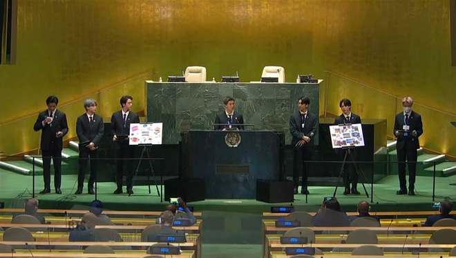 Đẳng cấp của BTS: Biểu diễn tại trụ sở Liên Hợp Quốc, 7 chàng đặc phái viên của Hàn Quốc truyền cảm hứng đến toàn thế giới - Ảnh 1.