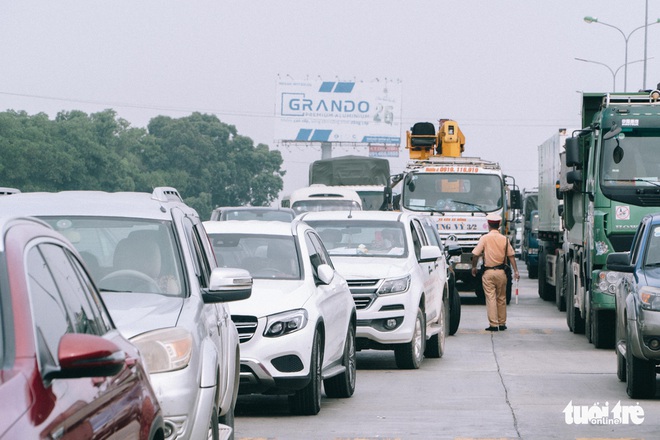 Diễn biến dịch ngày 23/9: Hệ số lây nhiễm Covid-19 ở TPHCM đang giảm; Người dân nhầm lẫn giữa đi lại trong nội đô và ở cửa ngõ Thành phố Hà Nội - Ảnh 2.