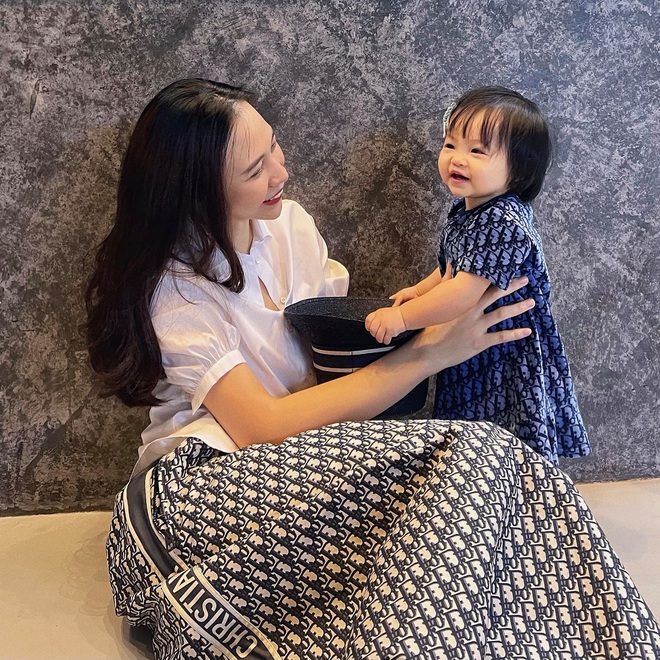 Ái nữ mới 1 tuổi, mẹ bỉm Đàm Thu Trang quyết định lập gia tài riêng giống nhà Hoà Minzy, Đông Nhi? - Ảnh 5.