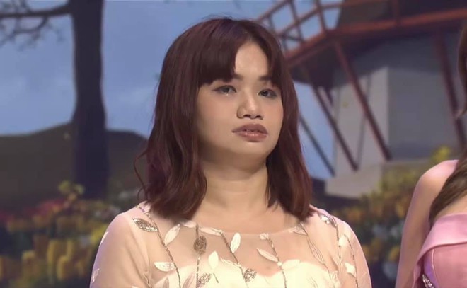Tân Hoa hậu châu Á 2021 gây tranh cãi vì nhan sắc, thí sinh bụng mỡ bèo nhèo bỗng giành spotlight đêm Chung kết - Ảnh 9. Tân Hoa hậu châu Á 2021 gây tranh cãi vì nhan sắc, thí sinh bụng mỡ bèo nhèo bỗng giành spotlight đêm Chung kết - Ảnh 9.