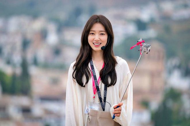 4 mỹ nữ phim Hàn là chúa lười thay đổi: Song Hye Kyo mãi vẫn sợ xấu, Park Bo Young không đóng nổi phản diện? - Ảnh 5.