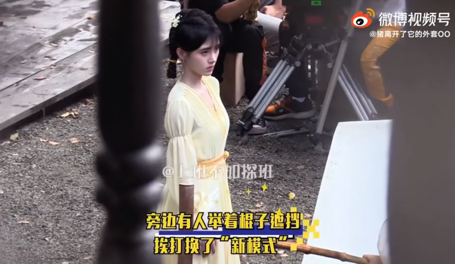 Mỹ nh&acirc;n Hoa ngữ gầy tong teo tr&ecirc;n phim: Trịnh Sảng như bộ xương di động, người cuối c&ograve;n bị v&iacute; với b&uacute;p b&ecirc; đầu to - Ảnh 11.