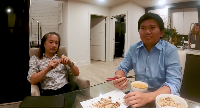 Charlie Tôn Quý: Cậu bé ở đợ thành “vua ngành nail” người Việt, kiếm nửa tỷ đô/ năm chỉ nhờ sửa móng - Ảnh 1. Charlie Tôn Quý: Cậu bé ở đợ thành “vua ngành nail” người Việt, kiếm nửa tỷ đô/ năm chỉ nhờ sửa móng - Ảnh 1.
