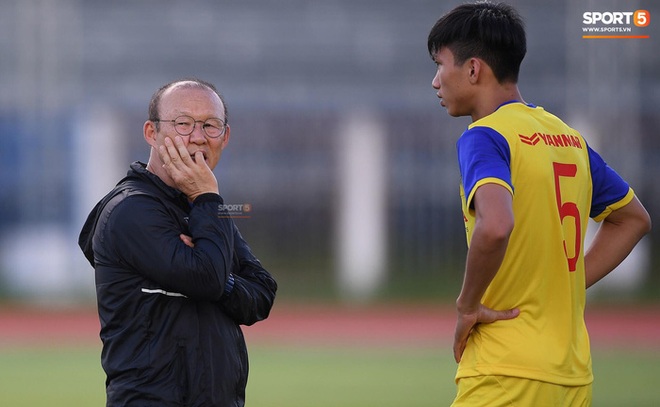 HLV Park Hang-seo: Tôi không vì mục tiêu cá nhân mà mạo hiểm với cầu thủ chấn thương - Ảnh 2.