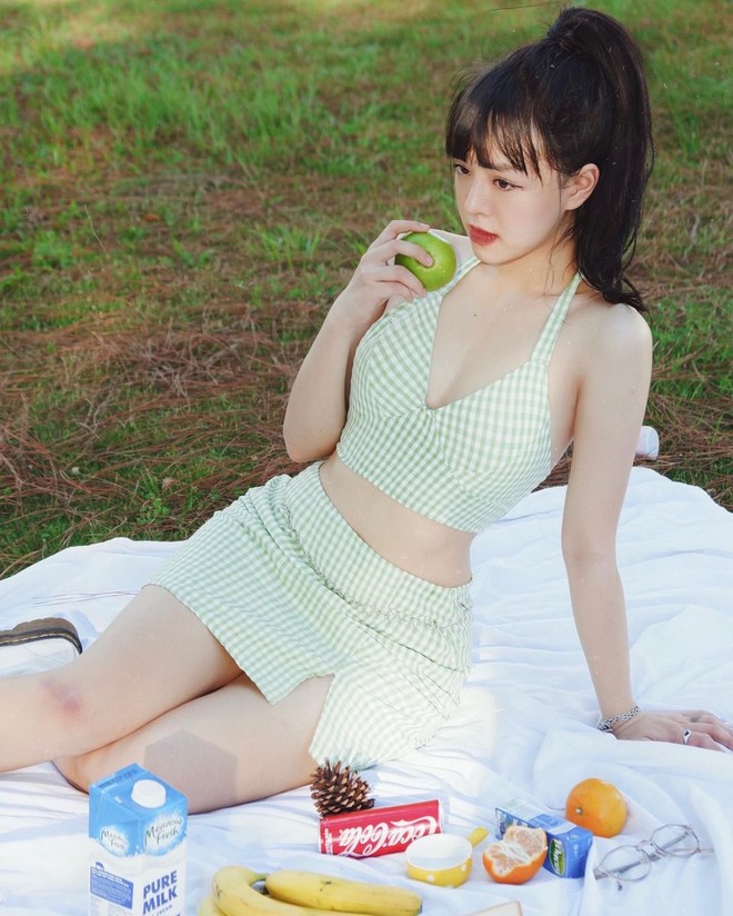 MC Thảo Trang khiến fan ngỡ ng&agrave;ng khi xuất hiện với trang phục cực lộng lẫy, trớ tr&ecirc;u thay v&ograve;ng một khủng mới l&agrave; t&acirc;m điểm ch&uacute; &yacute;! - Ảnh 1.