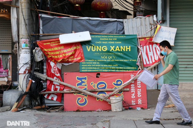 Diễn biến dịch ngày 6/9: Hà Nội thêm 38 ca COVID-19, riêng Thanh Xuân 20 trường hợp; Chủ tịch TP.HCM lên sóng livestream, đối thoại về định hướng sau 15/9 - Ảnh 1. Diễn biến dịch ngày 6/9: Hà Nội thêm 38 ca COVID-19, riêng Thanh Xuân 20 trường hợp; Chủ tịch TP.HCM lên sóng livestream, đối thoại về định hướng sau 15/9 - Ảnh 1.