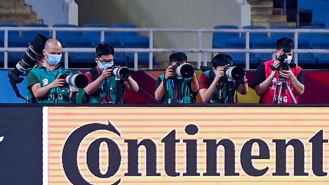 Tác nghiệp báo chí trận tuyển Việt Nam gặp tuyển Australia: Khắt khe mức độ cao nhất - Ảnh 5.